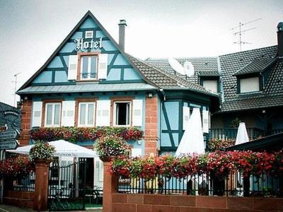 Logis Hotel Aux Comtes De Hanau Ingwiller Dış mekan fotoğraf