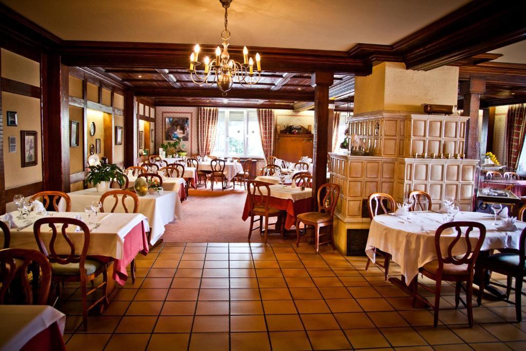 Logis Hotel Aux Comtes De Hanau Ingwiller Dış mekan fotoğraf